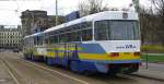 leipzig Am 03.04.10 konnte ich geradeso den Gl�sernen Leipziger am Peterssteinweg erwischen. Durch einen Schaden am Beiwagen, musste er noch mal halten. Man erkennt es gut und zwar an der Warnblinkanlage.
