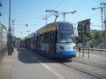 Linie 7 am Goedlerring ...  Mario Pagenhardt 25.04.2011