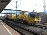Leonhard Weiss Gleisbaufahrzeug 88521 mit 88522 (Bahnhof G�ppingen, 22.2.'10) 