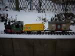 LGB Am 04.Januar 2010 konnte ich meine LGB-Gartenbahn noch im Garten fotografieren.Inzwischen ist der Garten meterhoch zu geschneit.
