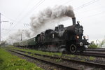 77 250 verlässt unter Volldampf den Hauptbahnhof von Lindau in Richtung Bregenz am 1.5.2015