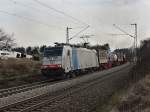 Die 186 109 mit einem KLV-Zug am 20.03.2010 unterwegs beim ...