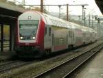 Steuerwagen 012 kommt im Bahnhof von Esch-sur-Alzette aus Richtung Pétange an. 31.10.07