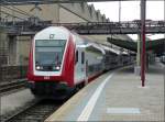 Das sieht man auch nicht oft im Bahnhof von Luxemburg. Wendezug mit Steuerwagen 007 steht am 17.08.08 zur Abfahrt nach Trier bereit. (Hans)