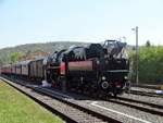 CFL 5519 mit dem Sonderzug auf der Rückfahrt nach Hanau am 30.04.17 in Stockheim (Oberhessen)