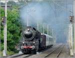 Die Dampflok 5519 war am 31.05.09 zu Besuch bei der Museumsbahn in Losheim am See. Auf der Rckfahrt nach Luxemburg erklimmt sie die Steigung zwischen Mertert und Manternach mit ihrem Sonderzug am Haken. (Jeanny)