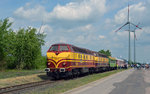 1806 und 1817 warten am 21.05.16 an der Niedrigwasserschleuse Rothensee auf die Abfahrt zurück ins Hafengelände.