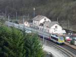 E-Lok 3014 mit belgischer Zuggarnitur steht im Bahnhof von Kautenbach abfahrtbereit in Richtung Lttich am 16.04.08.