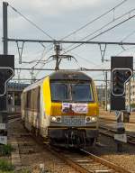 
Der Lokführer geht nun in seinen wohlverdienten Ruhestand. Nur so kann ich das Banner  Ceci est le dernier train.... ....du conducteur  vorne an der Lok übersetzen. 

Es ist die CFL 3005 die am 03.10.2015 mit dem IC 116 Liers - Liège - Luxembourg, in den Bahnhof Liège-Guillemins ein. 

Einen lieben Gruß an den freundlichen Lokführer zurück, zudem wünsche ich Ihm alles Gute für den neuen Lebensabschnitt.
