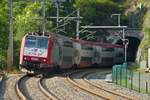 CFL 4002 schiebt ihren Zug aus dem Bahnhof von Kautenbach in Richtung Troisvierges, der nchste Halt wird im Bahnhof von Wiwerwiltz sein. 28.08.2017  (Hans)
