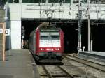 E-Lok 4012 kommt mit Zug aus der nrdlichen Unterfhrung in den Bahnhof von Luxemburg eingefahren. 31.10.07