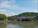 . Sauerbrücke - Die 4012 mit ihren CFL Cargo Logo zieht den RE 5216 Trier Hbf - Luxembourg über die Sauerbrücke in Wasserbillig und damit auch über die Grenze zwischen Deutschland und Luxemburg. 14.06.2013 (Jeanny) 