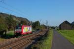 CFL 4017 machte sich am 4.10.2014 mit einem gering beladenen Klv-Zug auf dem Weg Richtung Troisdorf durch Leutesdorf