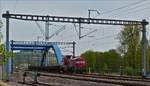 CFL Diesellok DE18 304 fhrt mit ihrem Gterzug aus dem Bahnhof von Ettelbrck in Richtung Luxemburg aus. 24.04.2019  (Hans)