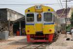 Mae-Klong-Linie 1213 am 27.M�rz 2010 im Bf. Ban Laem.