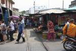 Bf. Mae Klong am 27.M�rz 2010, Blick von der Bahnhofshalle ...