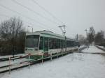 magdeburg Stra�enbahnlinie 3 an der Haltestelle Krankenhaus Olvenstedt.(18.2.2010)