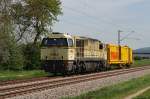 WLE 21 mit Baumaschine vor Muggensturm (29.04.2010)  ...