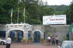 Eingang zur Talstation der, am 21.Oktober 1923 erffneten, KBB (Keretapi Bukit Bendera, wrtlich: Bahn auf den Hgel der Flagge, allgemein jedoch mit Penang Hill Railway bersetzt).