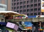 Eine Monorail am 18.04 in der Station Bukit Bintang.