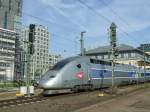 TGV bei der Ausfahrt ...  Michael Melchert 14.06.2011