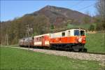 mariazellerbahn-st-polten---mariazell 1099 004 f�hrt mit R 6815 von St.P�lten nach Mariazell.
Kirchberg an der Pielach 17.04.2010
