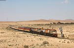 DH 429 und DH 417 mit dem 15122/15016 (Oujda-Casa Casa Voyageurs) bei Domanie de Goutitir 4.4.18