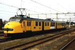 384 mit normale Front auf Bahnhof Leeuwarden am 12-7-1994. Bild ...