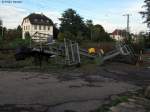Vor dem G�terschuppen im ...  Gregor Kaercher 05.10.2010