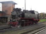 Mecklenburgische Baderbahn Molli 99 2323 in K�hlungsborn West beim Wasser tanken am 1.5.2010