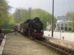 Mecklenburgische Baderbahn Molli 99 2324 bei der Einfahrt in Heilligendamm am 1.5.2010