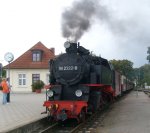 99 2322-8 der Mecklenburgischen B�derbahn Molli f�hrt am 05.09.2009 aus ...