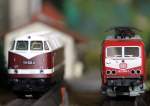 Ein Blick auf 2 Loks BR 118 522-2 und E 143 094-1