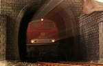 Eine BR 218 zischt aus dem Tunnel der Spur 1 Anlage in Gleinstätten am 5.04.2017

Viel Spaß dem Geurtstagskind Karl Heinz mit der Lok ! 
Ich wird meinen Spaß hinter der Kamera sicher damit haben :-) 
