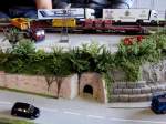 Die Verladung von Abfallcontainern, ...  J�rgen und Roland 04.11.2010