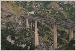 Nachtschnellzug 1136 nähert sich dem Mala Rijeka Viadukt.(02.08.2016)
