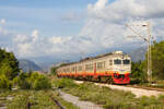 412 049 als R 6159 nach Bar verlässt am 30.09.2022 Podgorica. Die einstige Größe des Bahnhofes von Podgorica lässt sich an dieser Stelle leider nur noch erahnen. 