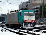 Montzenlinie Aachen-Montzen-Vise Cobra 186 200 rangiert am 30.01.2010 in Aachen West. Die Lok ist kurz vorher mit einem G�terzug von Gremberg gekommen, koppelt nun an das Zugende und f�hrt dann weiter �ber die Montzenroute nach Belgien.