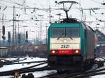 Am 03.02.2010 zieht Cobra 186 213 einen schweren Kesselzug aus ...