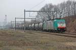 Montzenlinie Aachen-Montzen-Vise NMBS 2811 met keteltrein Montzen Gare 09-02-2010.
