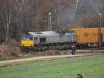 Eine Class 66 mit ...  Philippe Godart 13.02.2011