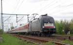 ES 64 U2 - 061 zieht am 02.05.10 den AZ ...