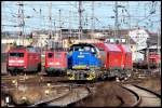 Blick in den Hbf Stralsund... V 2305 -MWB- geht gerade, ...
