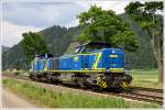 MWB Mittelweserbahn MWB V 2305 (DB277.405, G 1700 BB/Vossloh) und V 1354 (DB213.341, ex. V 100) der Mittelweserbahn,fahren als Lokzug 99227 von Donauw�rth nach Unzmarkt.Die beiden Loks wurden f�r Bauzugeins�tze von der Fa. RTS angemietet.
Fensch 16.07.2010
