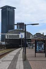 DEN HAAG (Provinz Zuid-Holland), 05.08.2017, Bahnsteig im Bahnhof Hollands Spoor