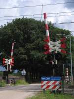 Bahnbergang bei Vlierden am 19-7-2012.