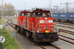 DBC Nederland 6416 (2006416-6) mit 6464 (2006464-6) in Lage Zwaluve 2.12.2022