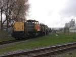 6414 mit zwei Kesselwagens in Delfzijl Hafen am 16-4-2010.