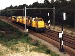 Lokzug 95776 bestehende aus 6424, zwei Schwestermaschinen, eine BR 22 und eine BR 24 zwischen Zwolle und Amersfoort fahrt Nunspeet vorbei am 19-7-1990.