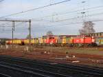 Wirtschaftskrise? Die 6473, 6481, 6405, 6410, und 20 weitere Maschinen (!!) von diese noch relativ neue Baureihe stehen arbeitslos abgestellt auf Bahnhof Amersfoort am 17-12-2011.